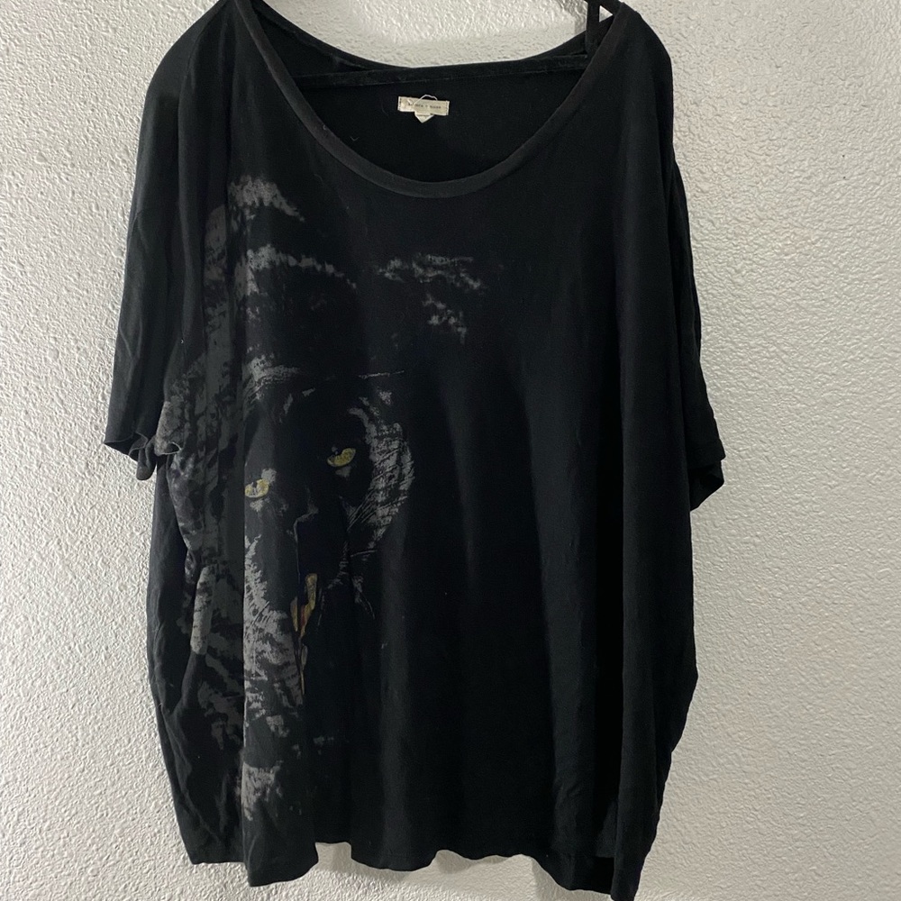 Black tiger shirt